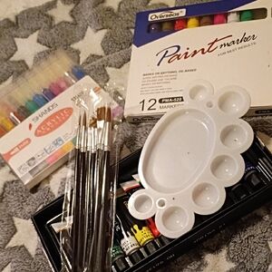 Acrylic Paint Set with Brushes and Palette